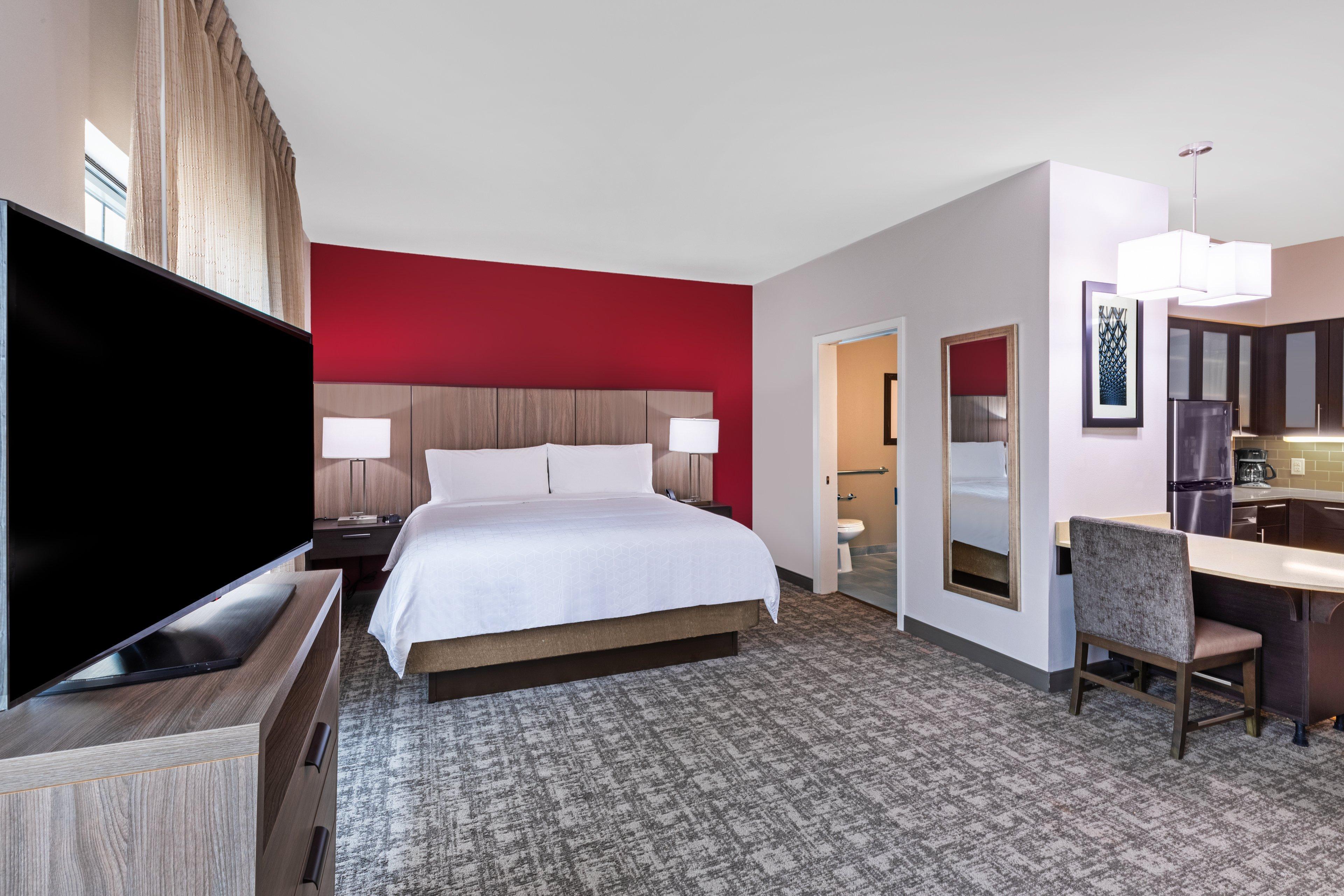 สเตย์บริดจ์ สวีท ไอเอเอช แอร์พอร์ต อีสต์ Hotel ฮัมเบิล ภายนอก รูปภาพ